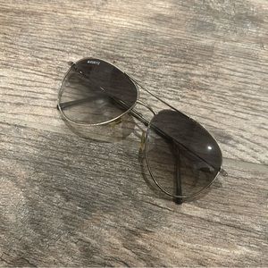⬇️Kurtz Aviator Sunglasses 🕶️